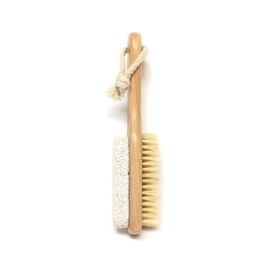 This pumice bristle combo brush is a great and practical foot tool for everyday use in the shower or bath.